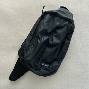 PATAGONIA: ULTRALIGHT BLACK HOLE SLING — 8L